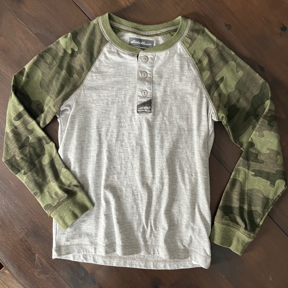 Eddie Bauer Gray Body with Green Camo Raglan Henley